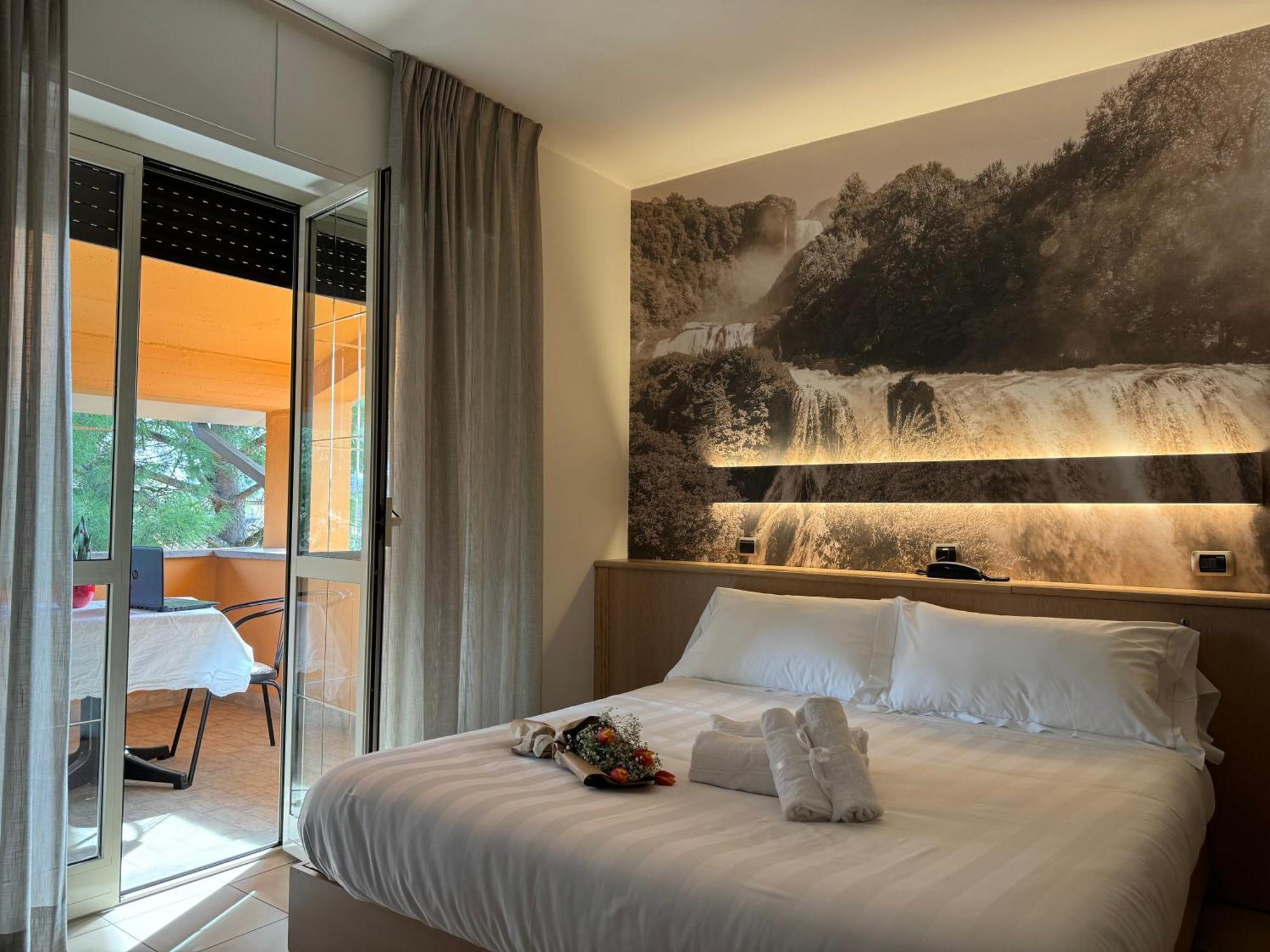 Hotel Cladan Assisi Exterior photo