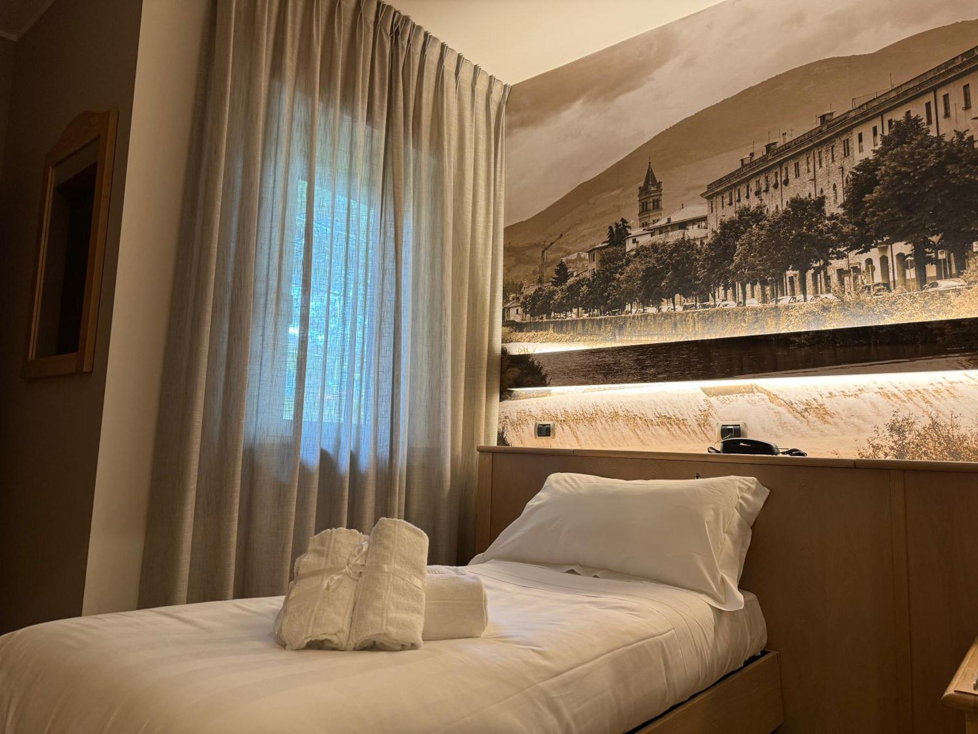 Hotel Cladan Assisi Exterior photo