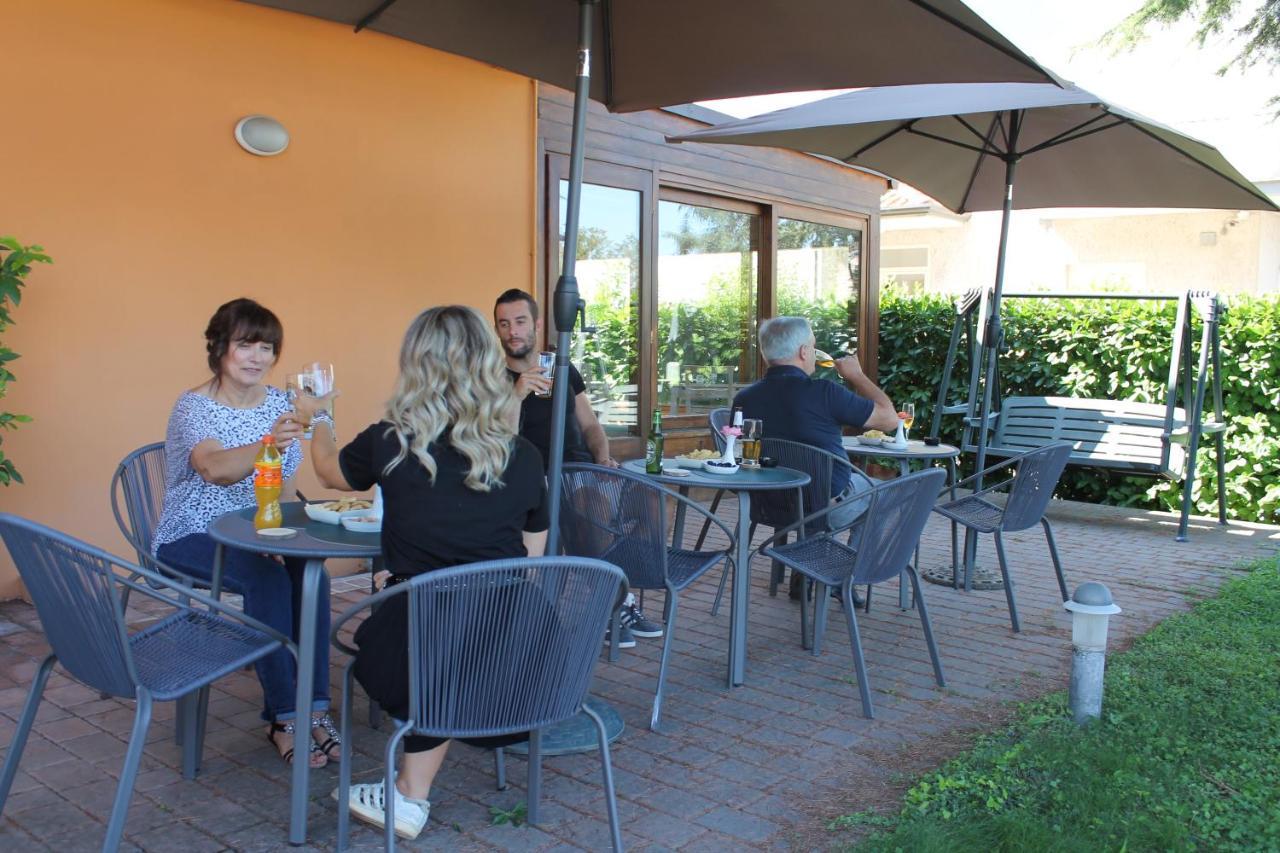 Hotel Cladan Assisi Exterior photo